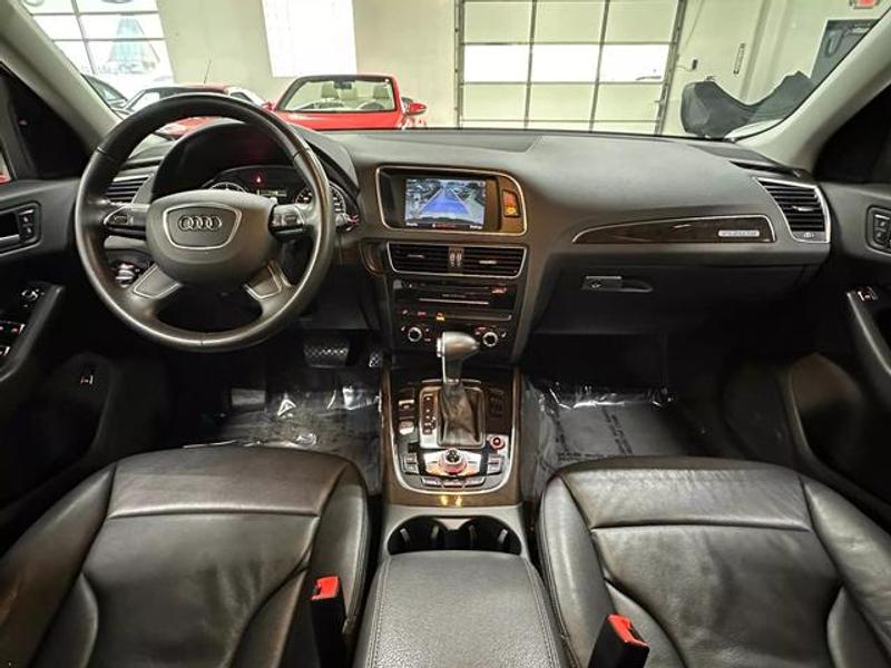 Audi Q5 2014 price $13,999