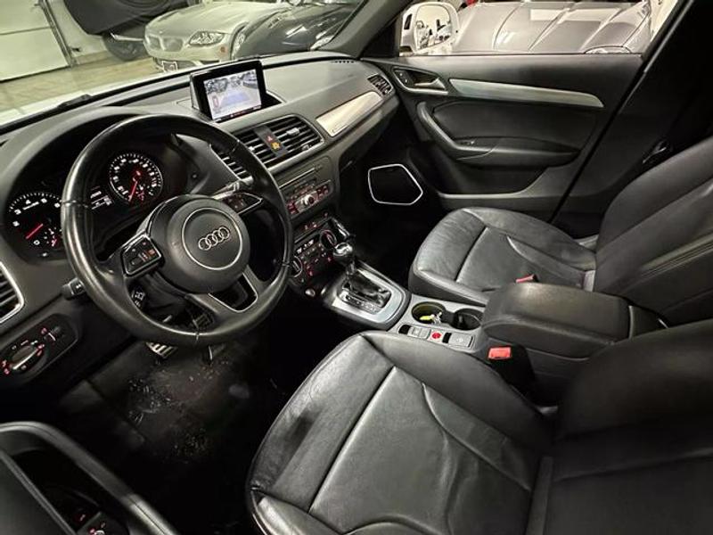 Audi Q3 2017 price $17,999
