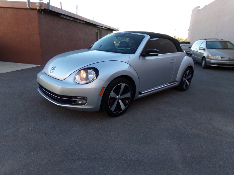 Volkswagen Beetle Convertible 2013 price $12,499