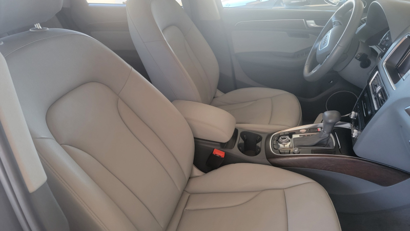 Audi Q5 2016 price $18,999