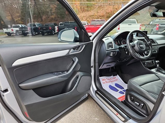 Audi Q3 2018 price $14,967