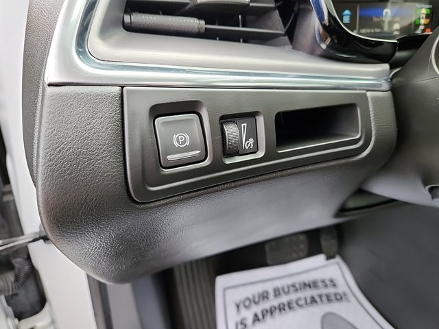 Cadillac XT5 2019 price $27,967
