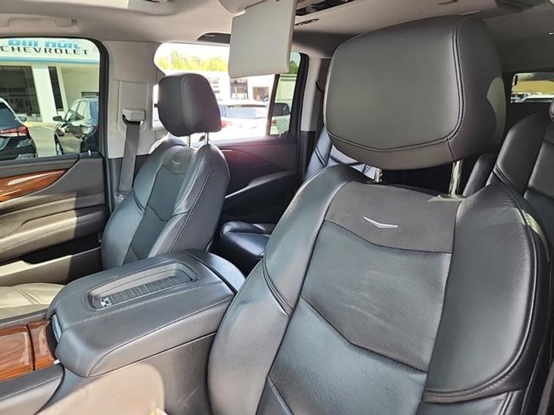 Cadillac Escalade ESV 2019 price $44,987
