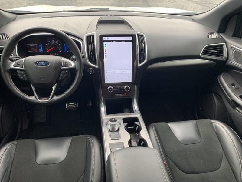Ford Edge 2021 price $31,275