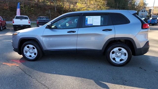 Jeep Cherokee 2017 price $13,997