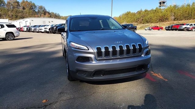 Jeep Cherokee 2017 price $13,997
