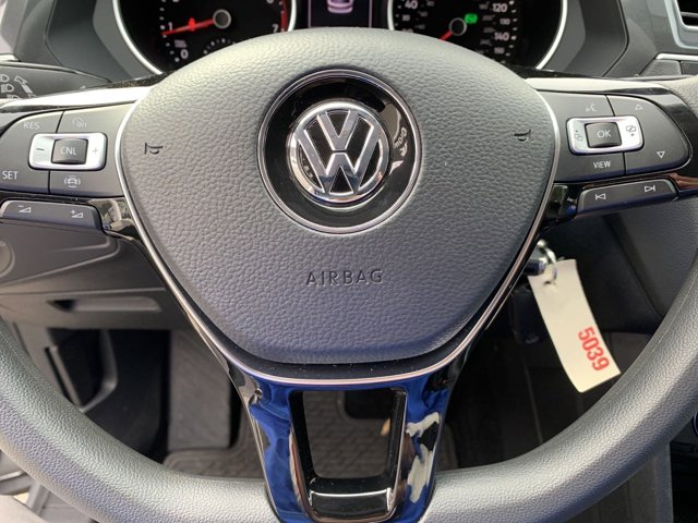 Volkswagen Tiguan 2020 price $20,597