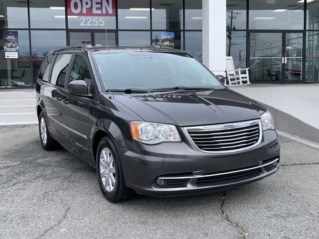 Chrysler Town & Country 2016 price $9,851