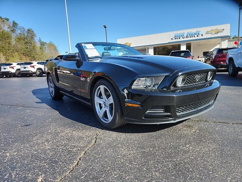 Ford Mustang 2013 price $19,967