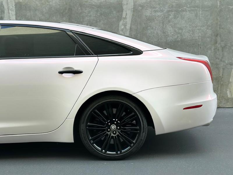 Jaguar XJ 2012 price $16,973