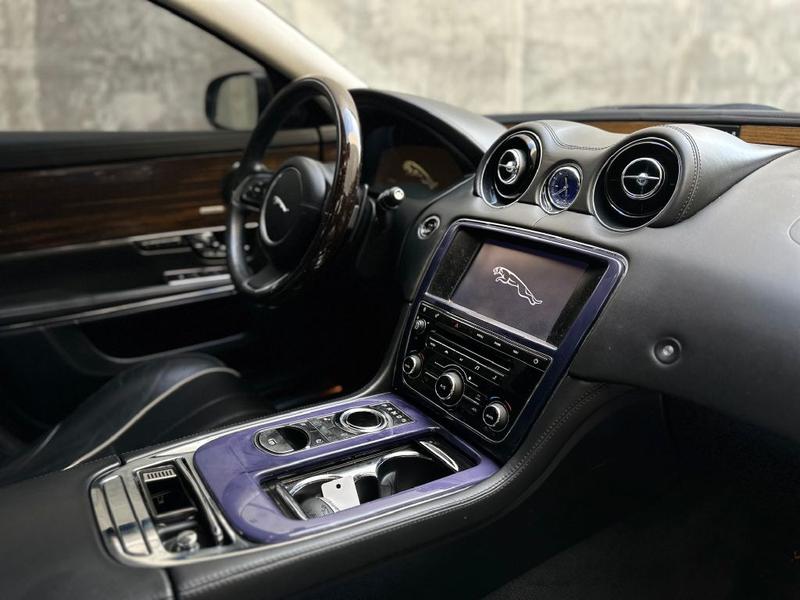 Jaguar XJ 2012 price $16,973