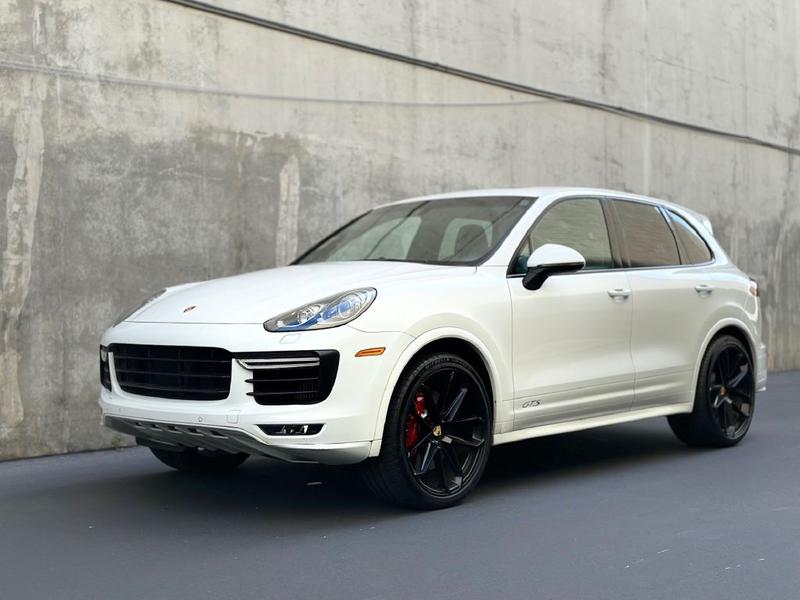 PORSCHE CAYENNE 2017 price $33,973