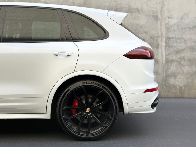 PORSCHE CAYENNE 2017 price $33,973