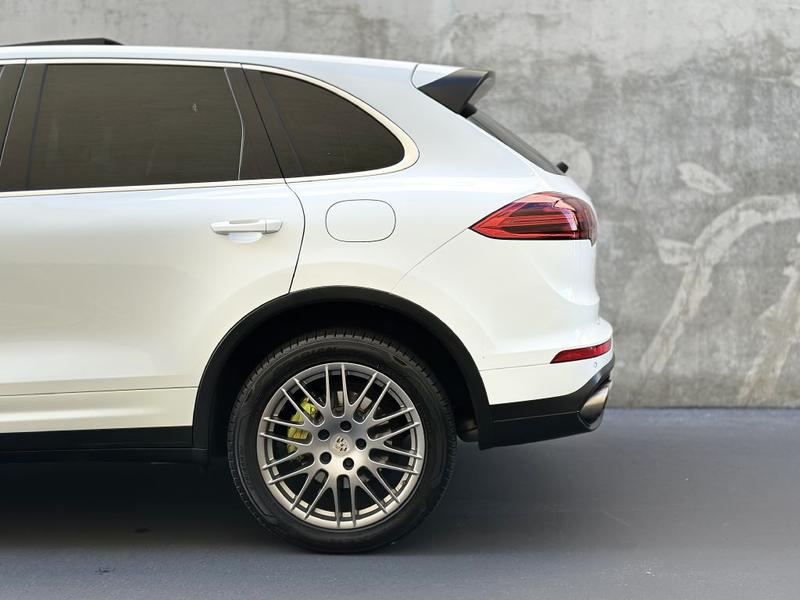 PORSCHE CAYENNE 2015 price $21,473