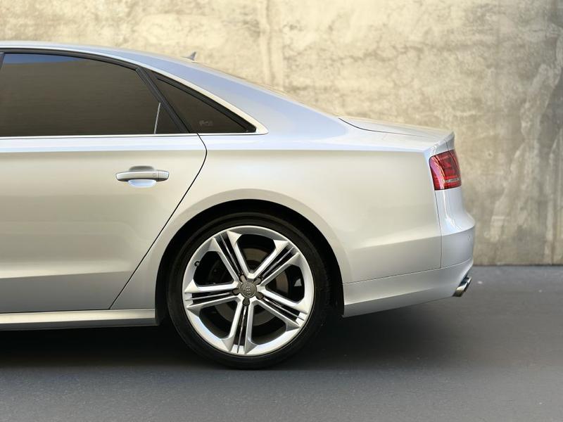 AUDI S8 2013 price $27,973