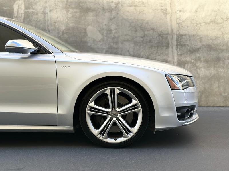 AUDI S8 2013 price $27,973