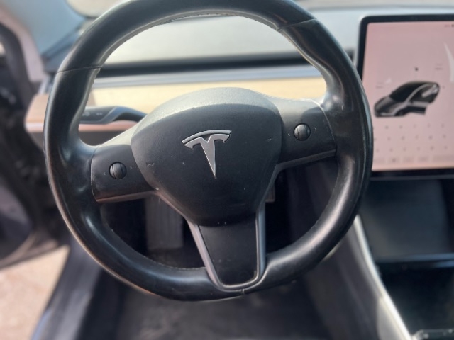 Tesla Model 3 2019 price $25,995