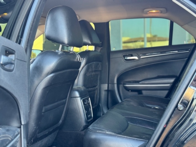 Chrysler 300 2019 price $14,495