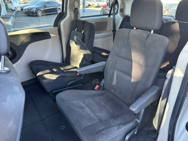 Dodge Grand Caravan 2018 price $12,995