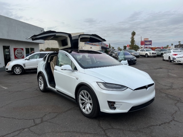 Tesla Model X 2016 price $40,995