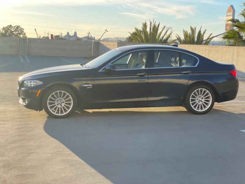 BMW 5-Series 2011 price $12,995