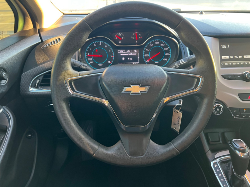 Chevrolet Cruze 2017 price $11,995