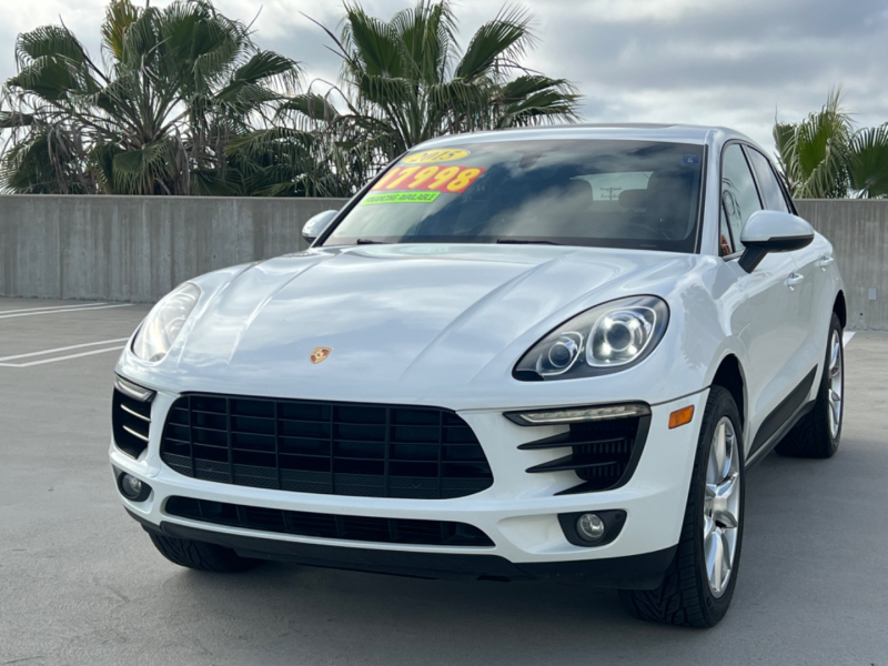 Porsche Macan 2015 price $17,998