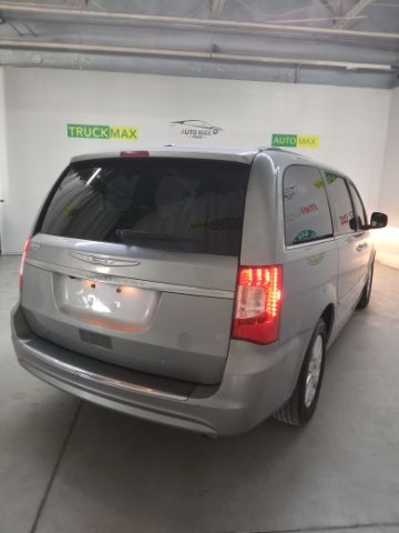 Chrysler Town & Country 2015 price $0