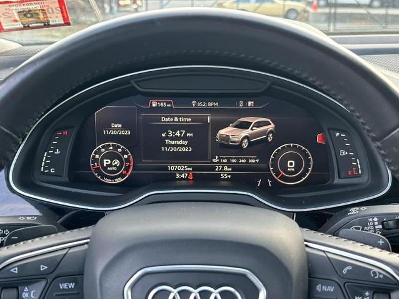Audi Q7 2017 price $18,499