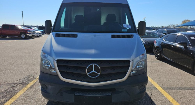 Mercedes-Benz Sprinter Cargo Van 2018 price $28,990