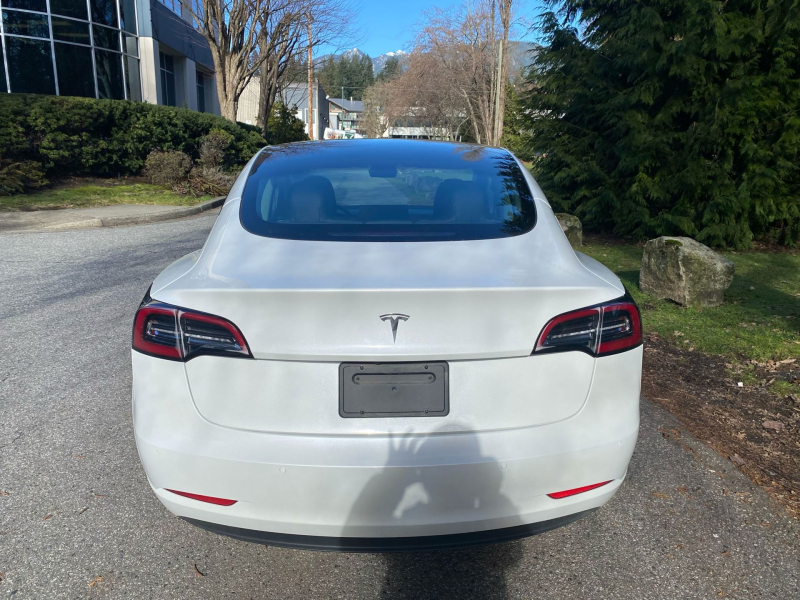 Tesla Model 3 2022 price $39,950