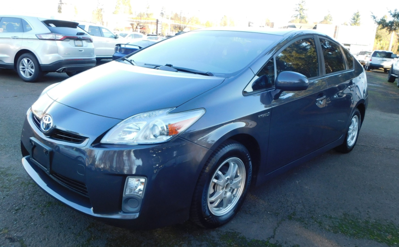 Toyota Prius 2011 price $10,995