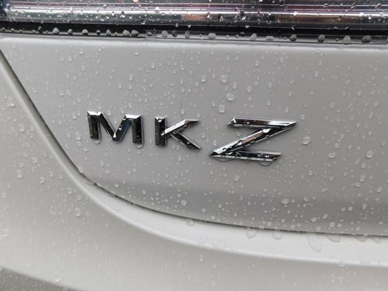 Lincoln MKZ 2017 price $17,888
