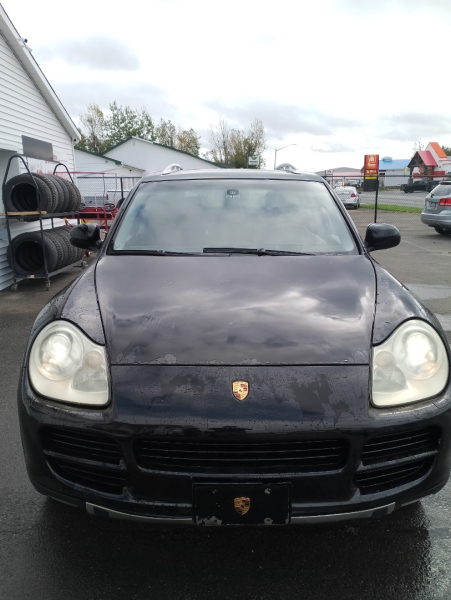 Porsche Cayenne 2004 price $4,800