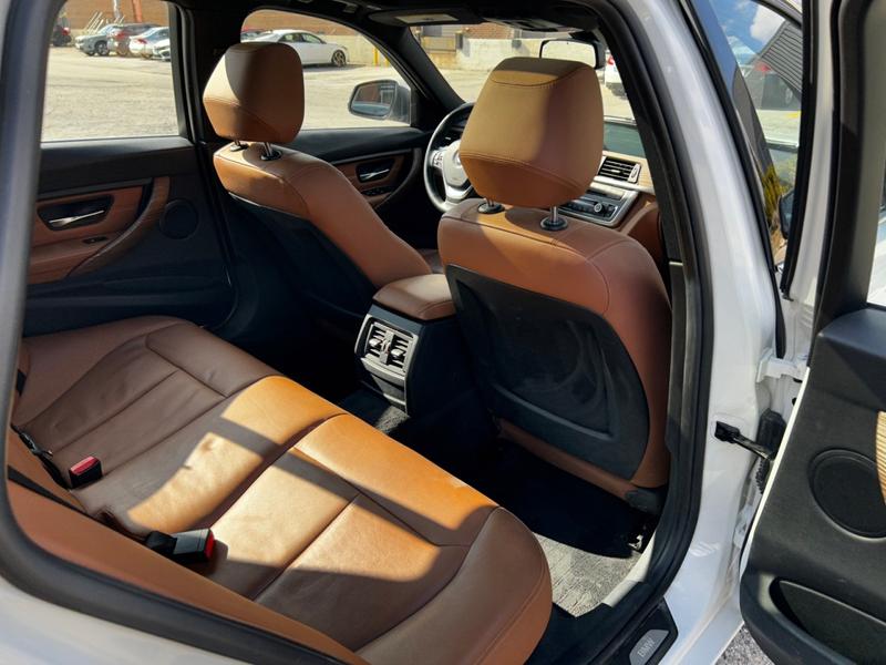 BMW 3 Series 2015 price $15,999