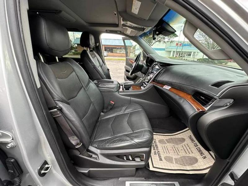 Cadillac Escalade ESV 2016 price $24,277