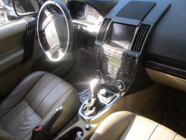 Land Rover LR2 2012 price $123,456