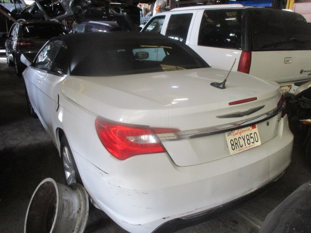Chrysler 200 2011 price $12,345
