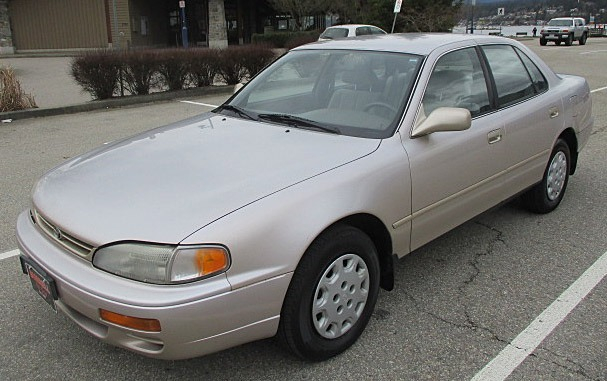 Toyota Camry 1995 price $3,900