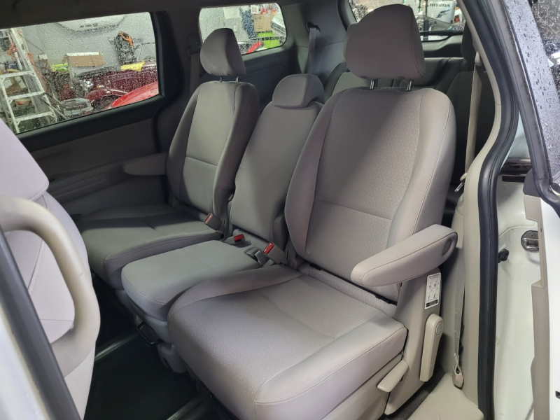 Kia Sedona 2016 price $12,900
