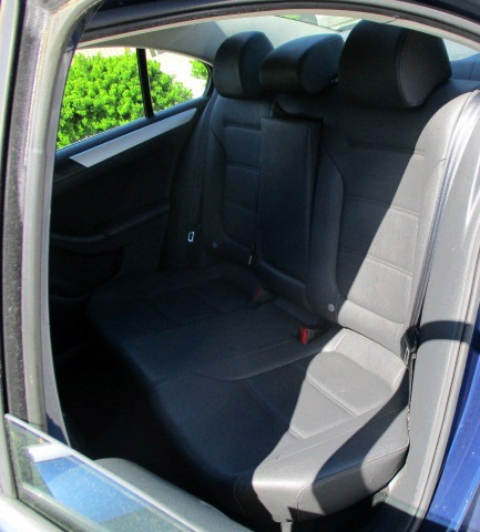 Volkswagen Jetta Sedan 2011 price $5,900