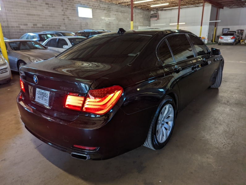 BMW 7-Series 2011 price $7,995