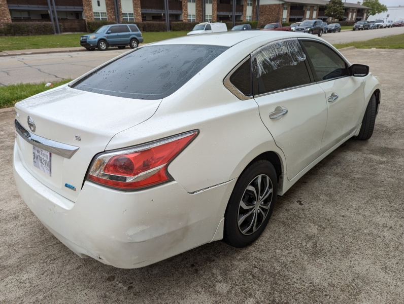 Nissan Altima 2014 price $4,995