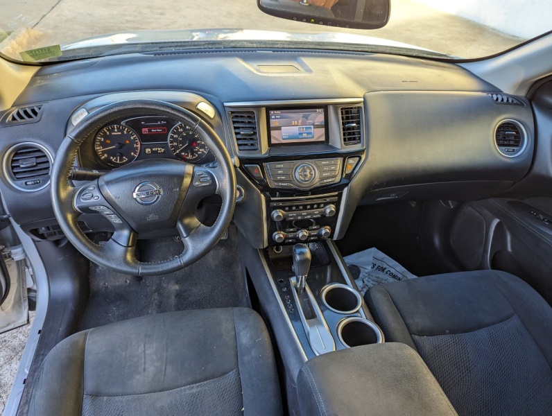 Nissan Pathfinder 2015 price $6,995