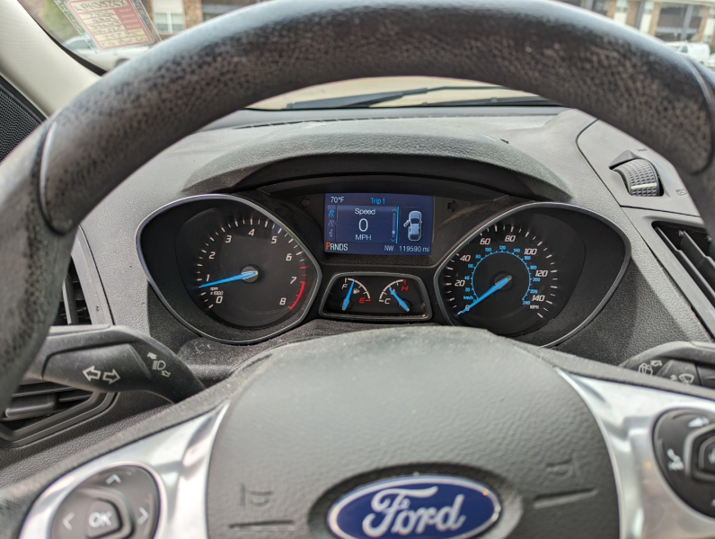 Ford Escape 2015 price $5,995 Cash