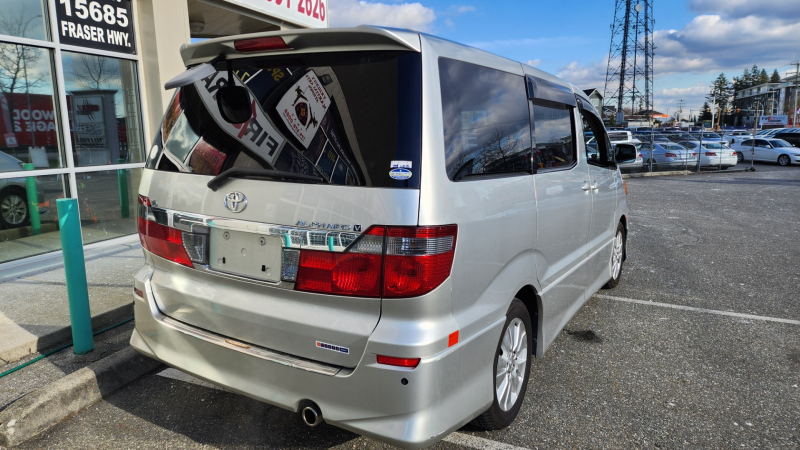 Toyota Alphard 3.0L V6 All Wheel Drive 2003 price $12,900