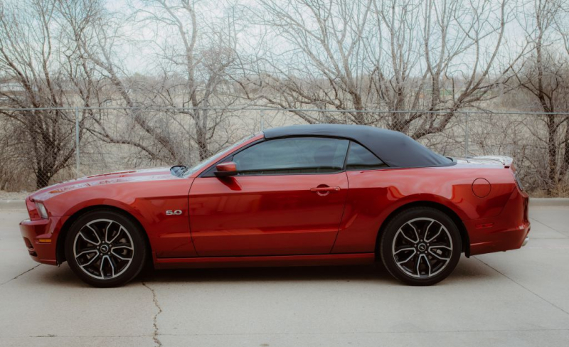 FORD MUSTANG 2014 price $17,900