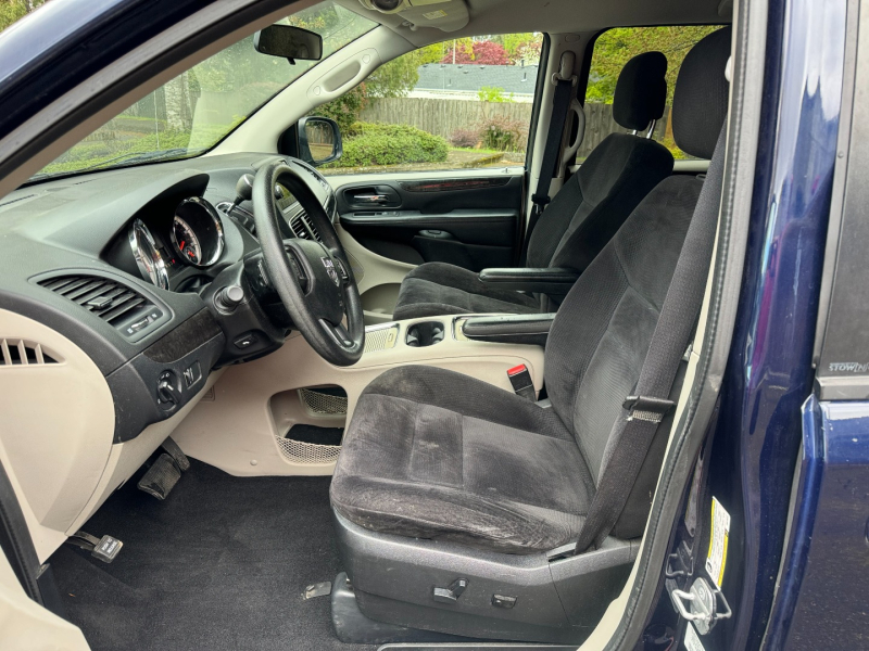 Dodge Grand Caravan 2014 price $3,995