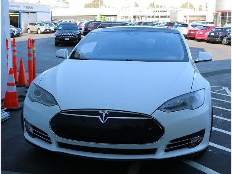 Tesla Model S 2015 price $51,000