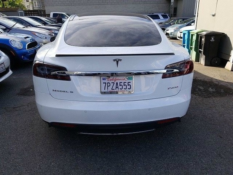 Tesla Model S 2015 price $55,988